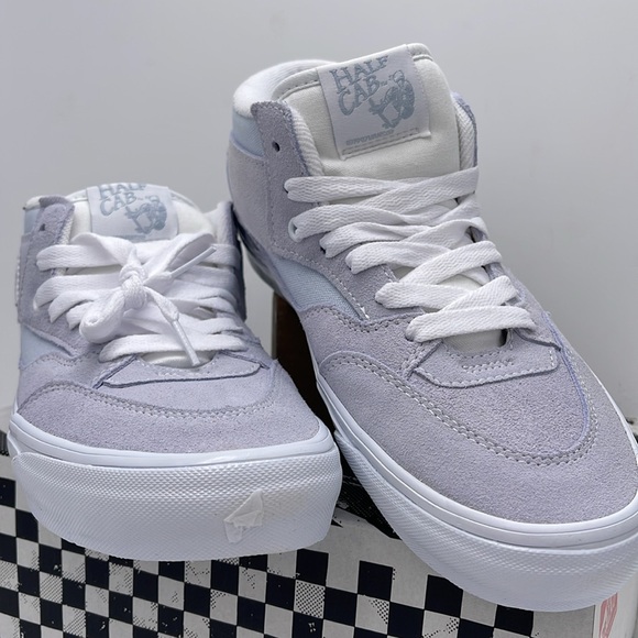 Vans Men’s Skate Half Cab
Light Blue/White
VN0A5KYABGX Sneakers - Picture 5 of 16